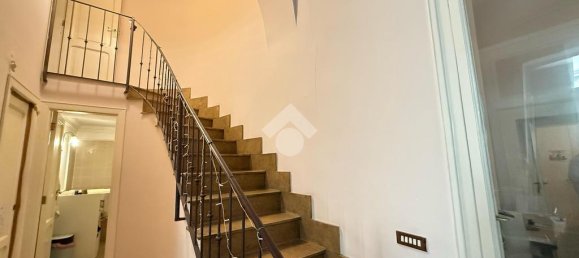 2 bedrooms Apartment in Naples, Italy No. 358701 2