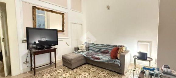 2 bedrooms Apartment in Naples, Italy No. 358701 5
