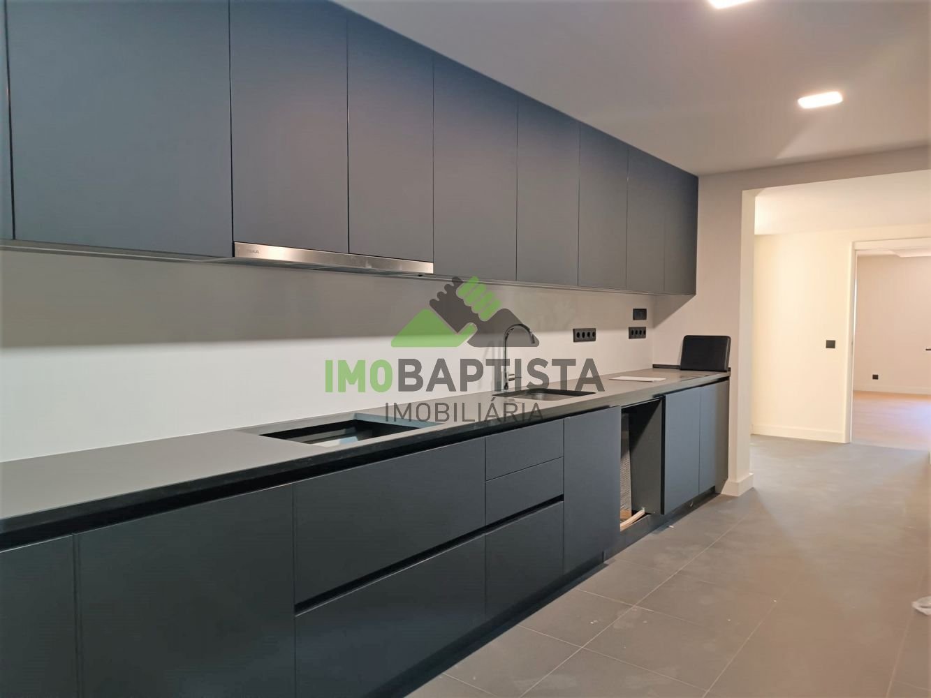 Дом с 4 спальнями в Вила Нова ди Гая, Португалия № 16759