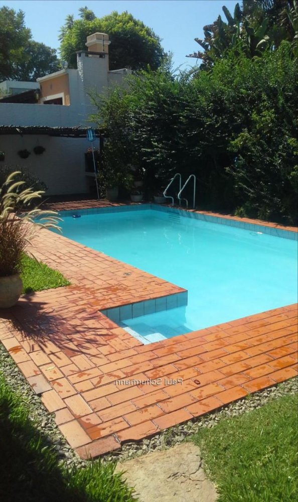 3 bedrooms House in Montevideo, Uruguay No. 5378