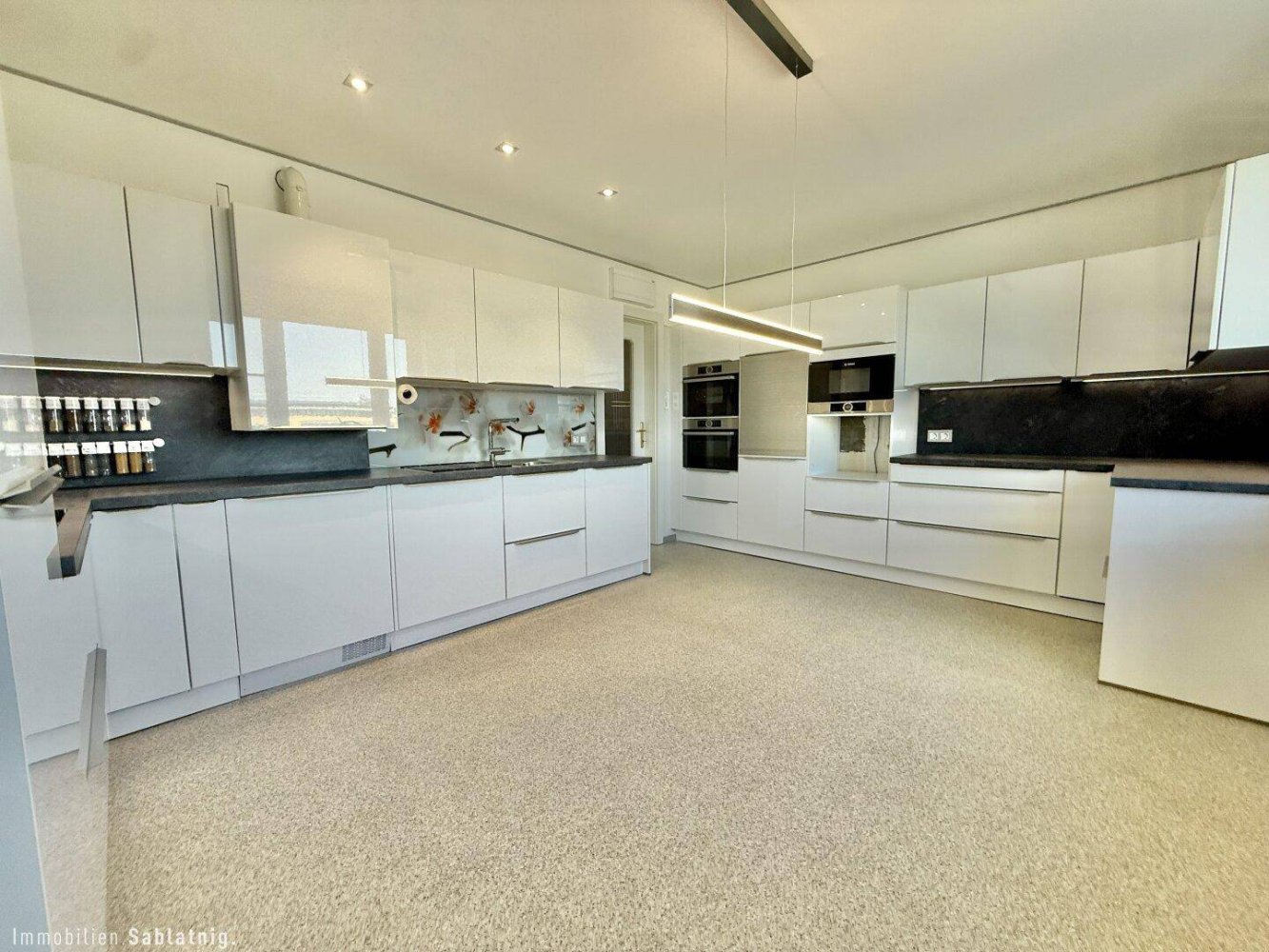 3 rooms Apartment in Ganserndorf, Austria No. 220989