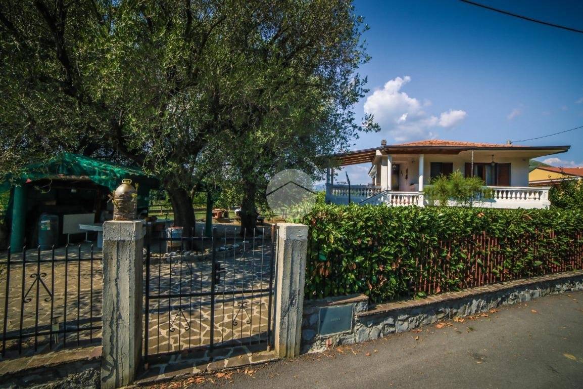 Villa de 5 dormitorios en Santa Marina, Italy No. 313623