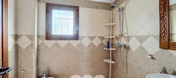 4 Schlafzimmer Haus in Alcaucin, Spain, Nr. 45142 23