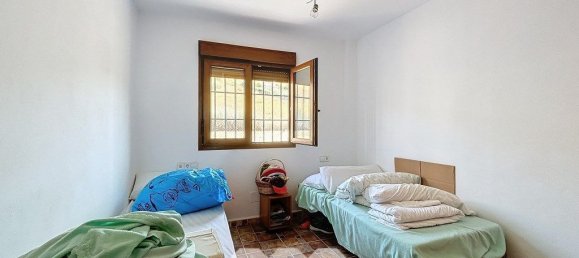 4 Schlafzimmer Haus in Alcaucin, Spain, Nr. 45142 14