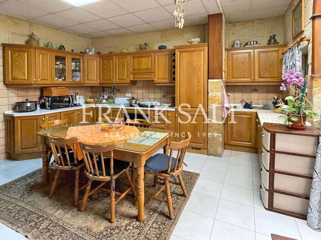 Таунхаус с 3 спальнями в Биргу, Мальта № 1074