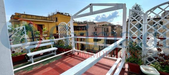 Casa de 2 dormitorios en Pozzuoli, Italy No. 120503 6