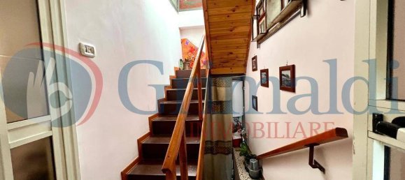 Casa de 2 dormitorios en Pozzuoli, Italy No. 120503 13