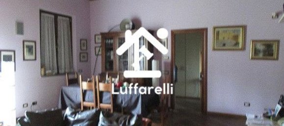 Casa de 15 divisões em Monza, Italy N.º 5290 2