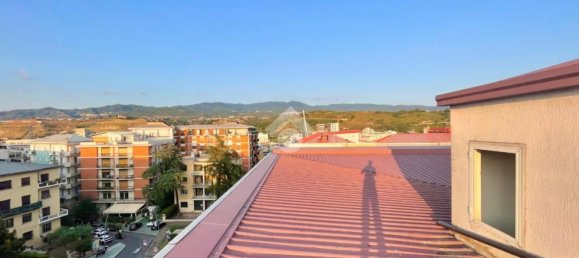 2 bedrooms Apartment in Cosenza, Italy No. 358552 8