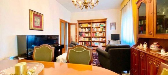 4 Schlafzimmer Wohnung in Ancona, Italy, Nr. 325340 9