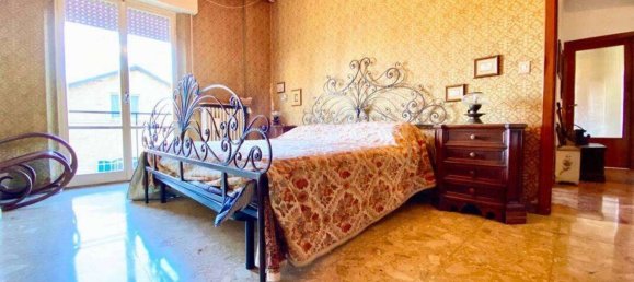 4 Schlafzimmer Wohnung in Ancona, Italy, Nr. 325340 18