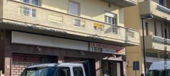 85m² Commercial property in Alba Adriatica, Italy No. 300695 8