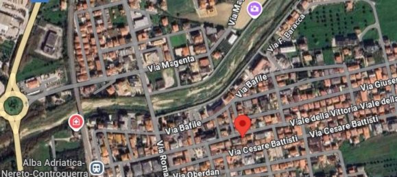 85m² Commercial property in Alba Adriatica, Italy No. 300695 2