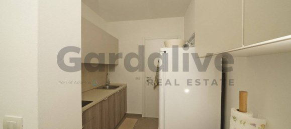 1 bedroom Apartment in Gardone Riviera, Italy No. 375131 8