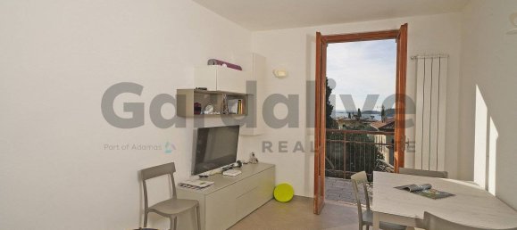 1 bedroom Apartment in Gardone Riviera, Italy No. 375131 4