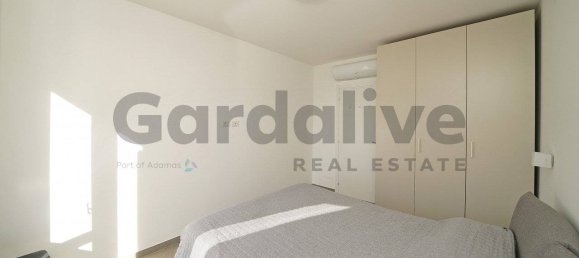 1 bedroom Apartment in Gardone Riviera, Italy No. 375131 15