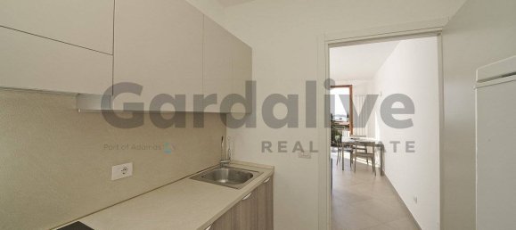 1 bedroom Apartment in Gardone Riviera, Italy No. 375131 6