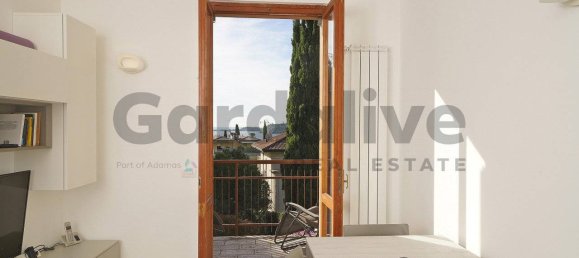 1 bedroom Apartment in Gardone Riviera, Italy No. 375131 5