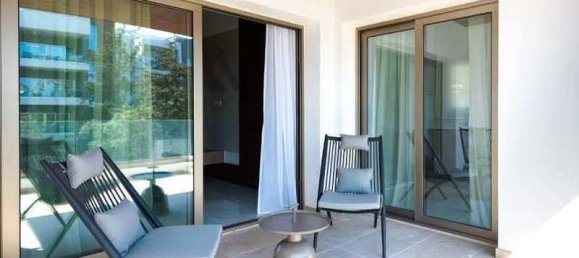 2 bedrooms Apartment in Germasogeia, Cyprus No. 81486 2