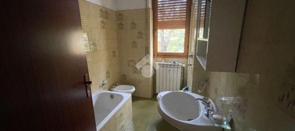 4 rooms Apartment in Saronno, Italy No. 105583 11