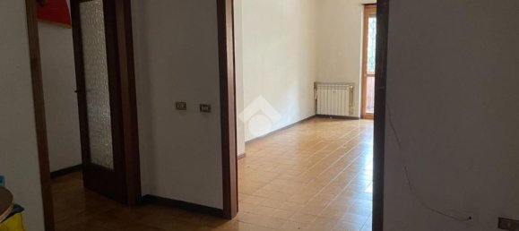 4 rooms Apartment in Saronno, Italy No. 105583 12
