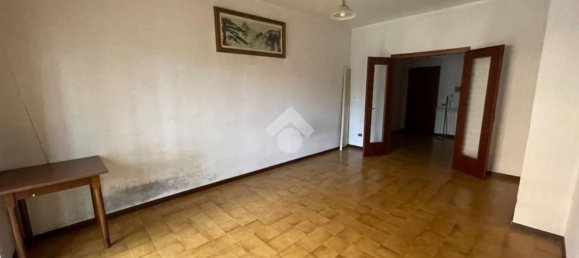4 rooms Apartment in Saronno, Italy No. 105583 7