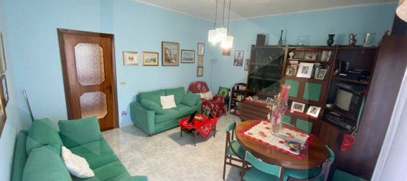 Imóvel comercial de 4 divisões em Bari, Italy N.º 23810 4