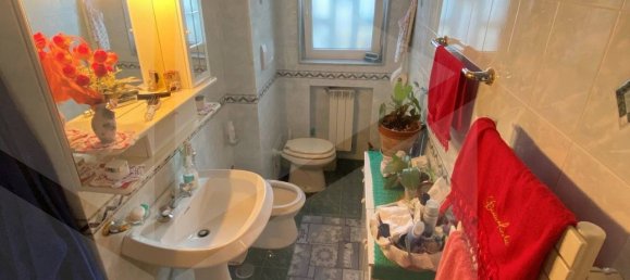 Imóvel comercial de 4 divisões em Bari, Italy N.º 23810 6