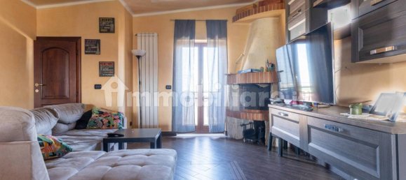 3 bedrooms Apartment in Guidonia Montecelio, Italy No. 356911 2