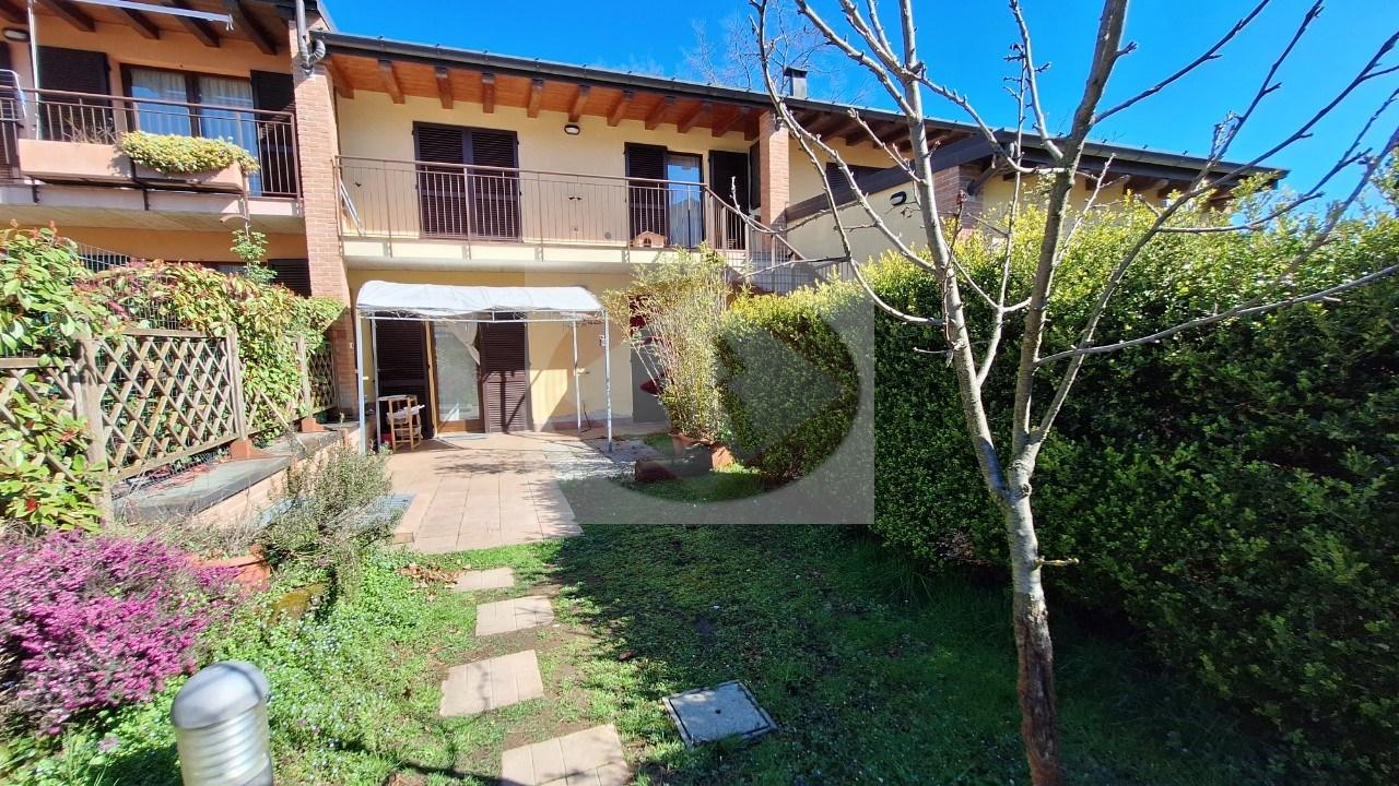 3غرفة شقة في Olgiate Comasco, Italy رقم 40861