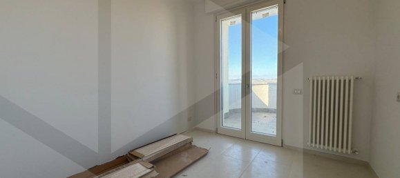 3 bedrooms Apartment in Matera, Italy No. 25448 9