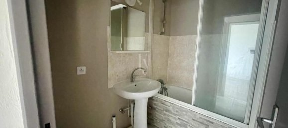 2 Schlafzimmer Wohnung in Limoges, France, Nr. 100917 5