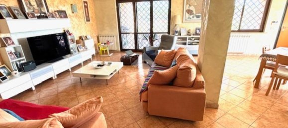 6غرفة فيلا في Guidonia Montecelio, Italy رقم 7026 11