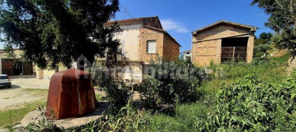 Casa de 3 dormitorios en Filetto, Italy No. 351219 28