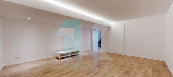 6 غرف نوم منزل في Almada, Portugal رقم 303150 4