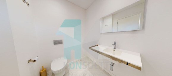 6 غرف نوم منزل في Almada, Portugal رقم 303150 16