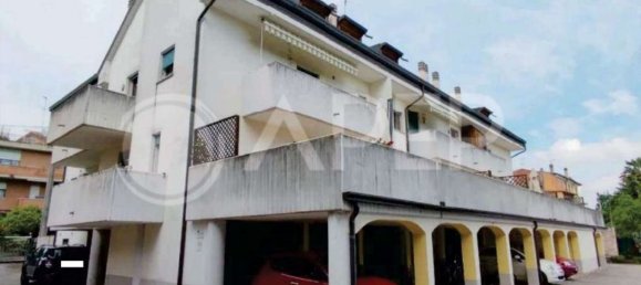 1 bedroom Duplex in Padua, Italy No. 323679 3