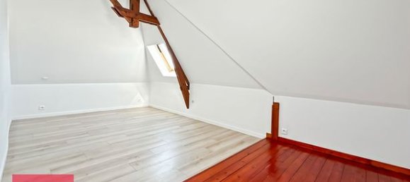 5 bedrooms House in Bernay, France No. 353736 13