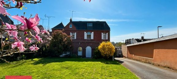 5 bedrooms House in Bernay, France No. 353736 2