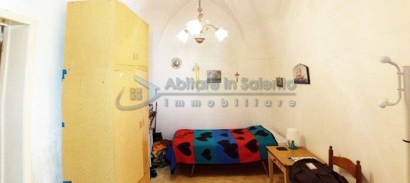 4 bedrooms House in Gagliano del Capo, Italy No. 105331 8