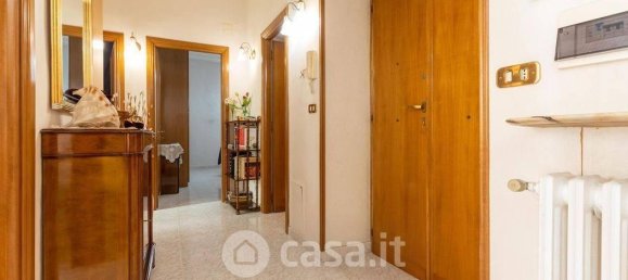 3 rooms Apartment in Rome, Italy No. 165454 2