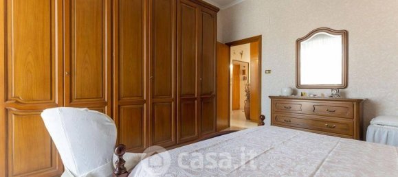 3 rooms Apartment in Rome, Italy No. 165454 10