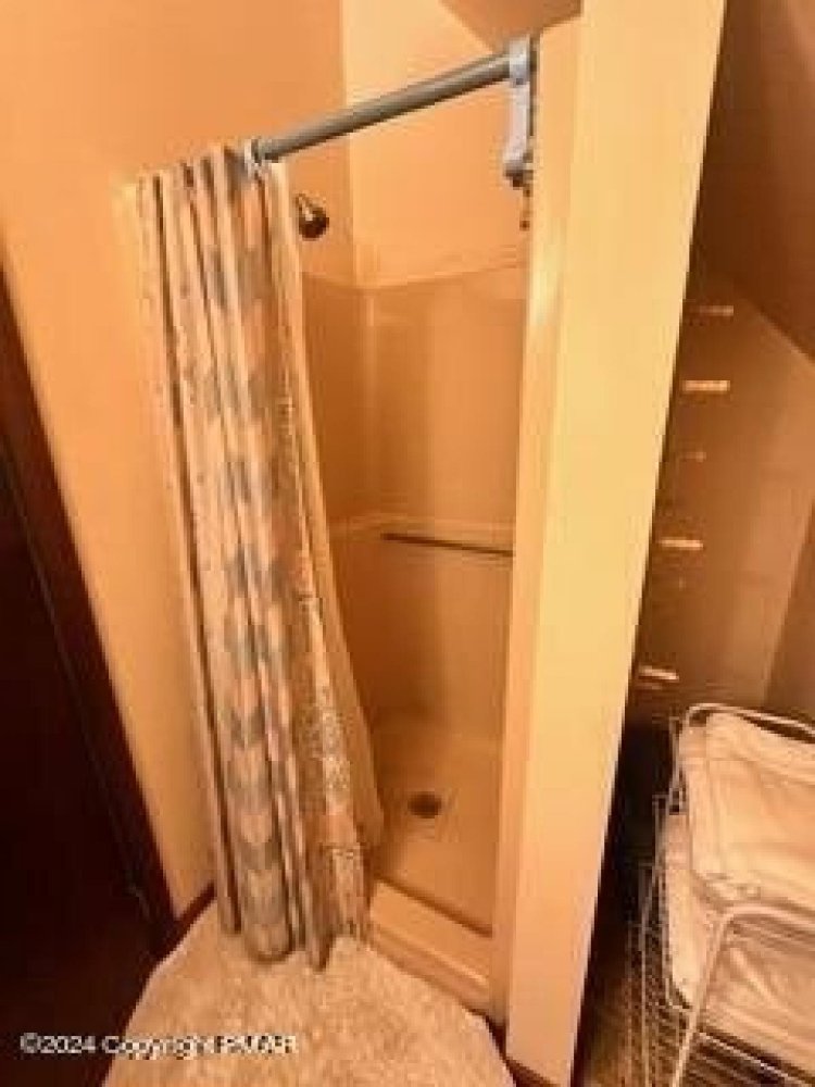 3 bedrooms House in East Stroudsburg, USA No. 421095