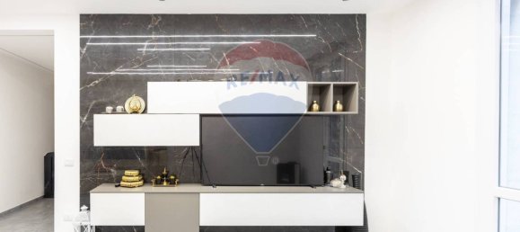 5 bedrooms House in Fidenza, Italy No. 341992 5