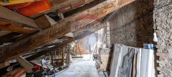 5 bedrooms House in Fidenza, Italy No. 341992 42