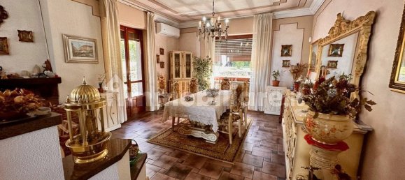 4 Schlafzimmer Villa in Biella, Italy, Nr. 56183 9