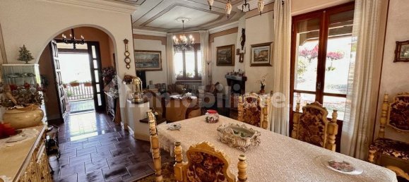 4 Schlafzimmer Villa in Biella, Italy, Nr. 56183 8