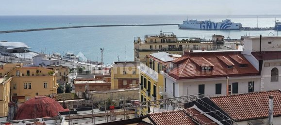 5 rooms Apartment in Salerno, Italy No. 319828 21