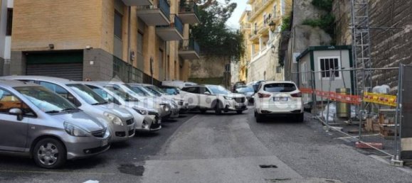 5 rooms Apartment in Salerno, Italy No. 319828 4