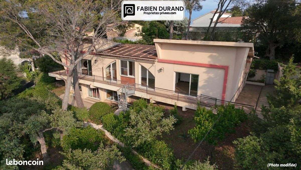 6 bedrooms Villa in Saint-Raphael, France No. 343426